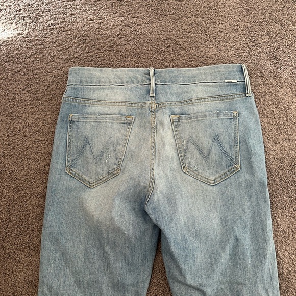 MOTHER Looker Ankle Fray Jeans - Picture 9 of 10